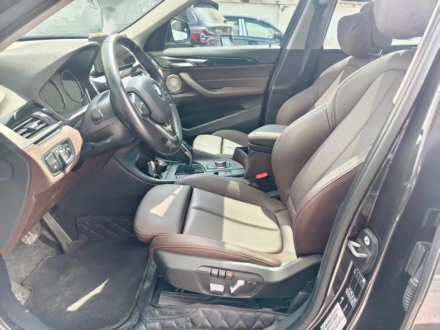 BMW X1 2022 sDrive20Li Fashion фото 9