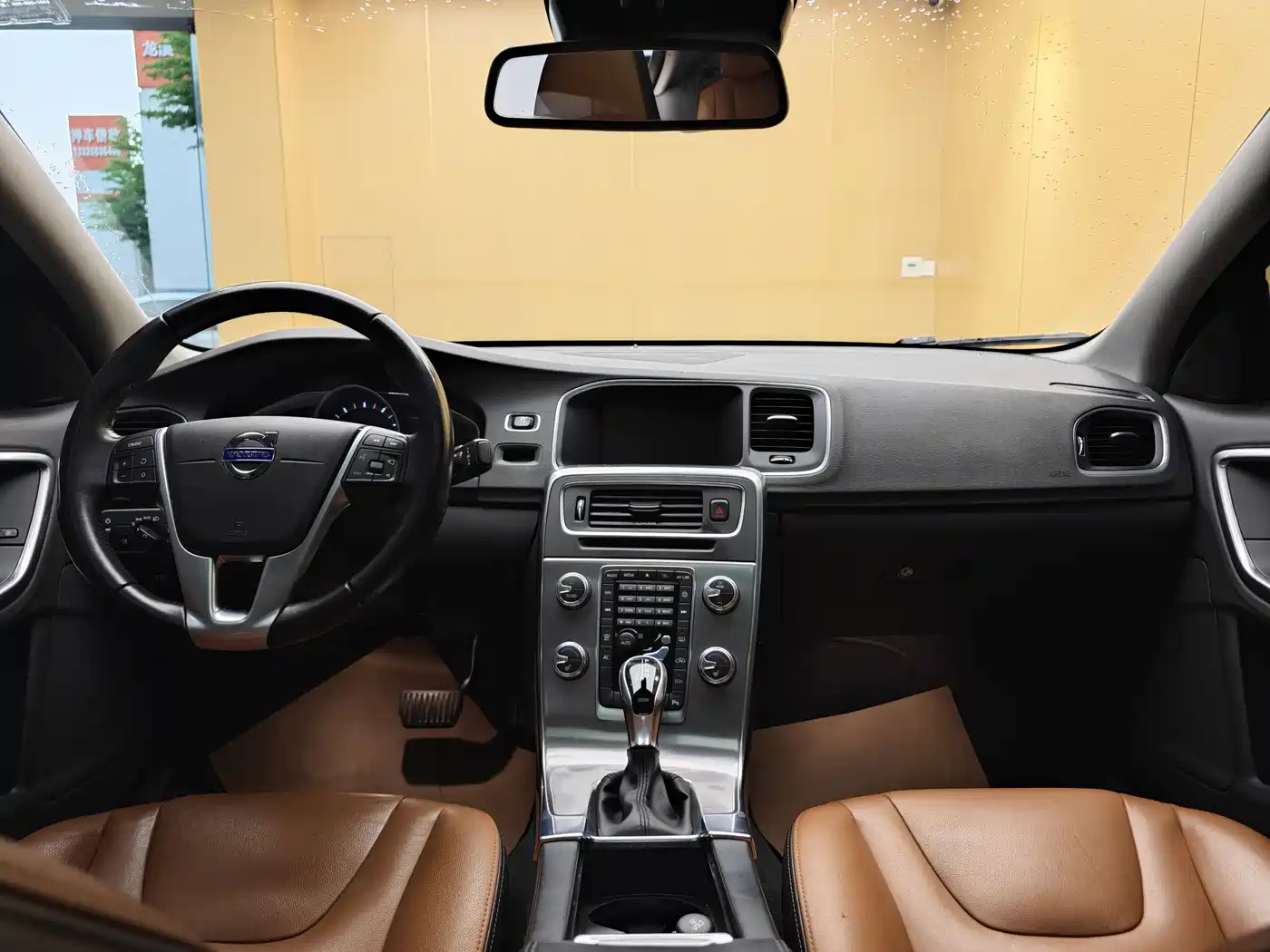 Фото 19 - Volvo S60