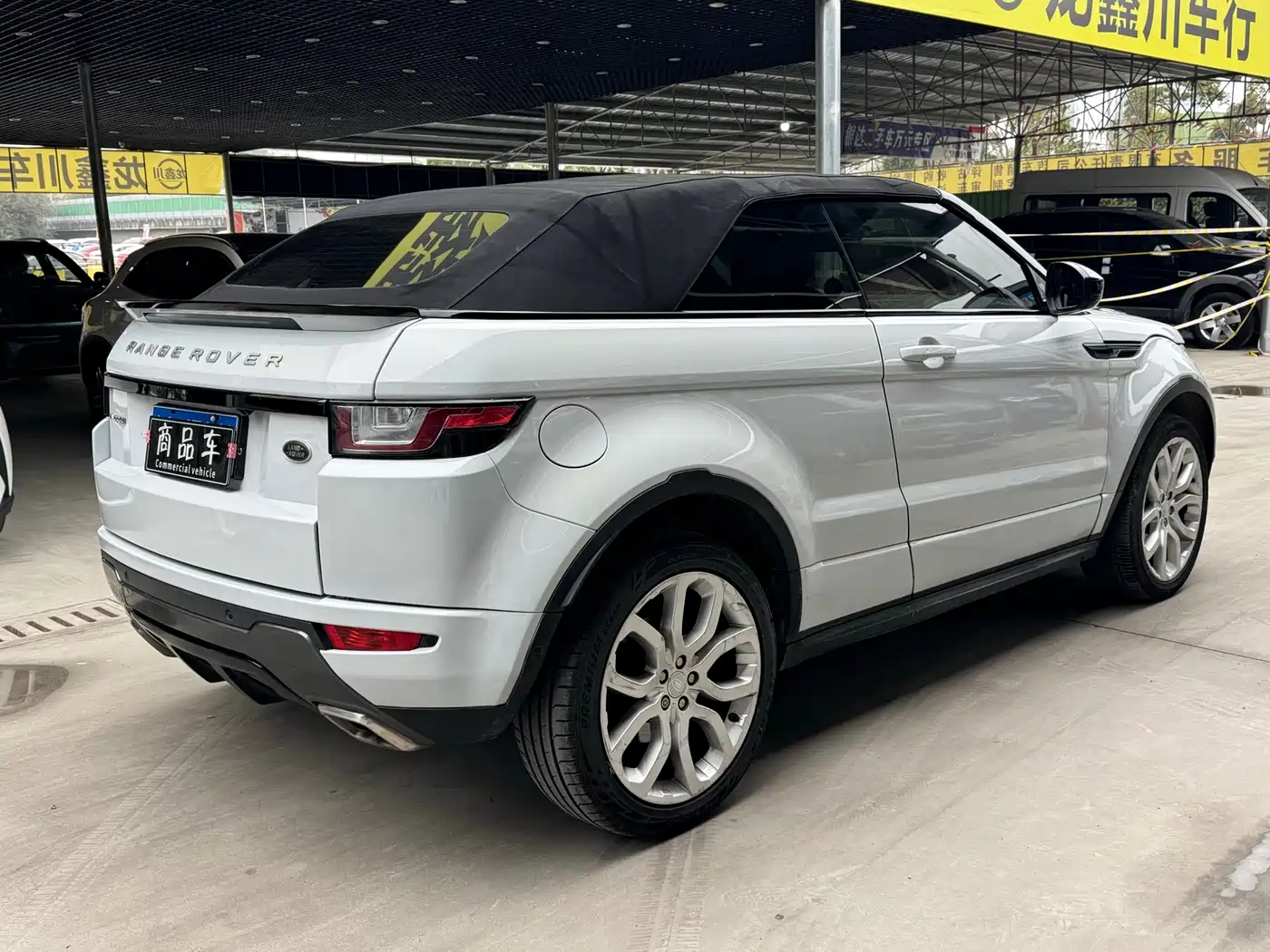 Land Rover Range Rover Evoque (Import) 2017 2.0T Convertible фото 18