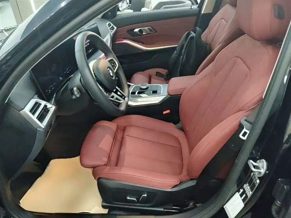 BMW 3 Series 2025 330Li M Sport Night Edition фото 15