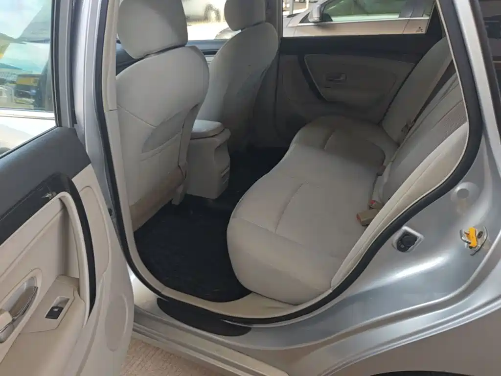 Dongfeng Aeolus Dongfeng Fengshen A60 2016 2016 1.6L Automatic Luxury