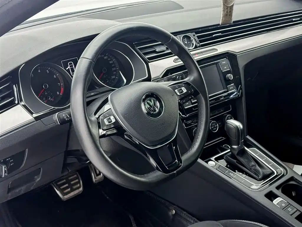 Volkswagen FAW-Volkswagen CC 2019 330TSI Luxury Appearance (China V) фото 11