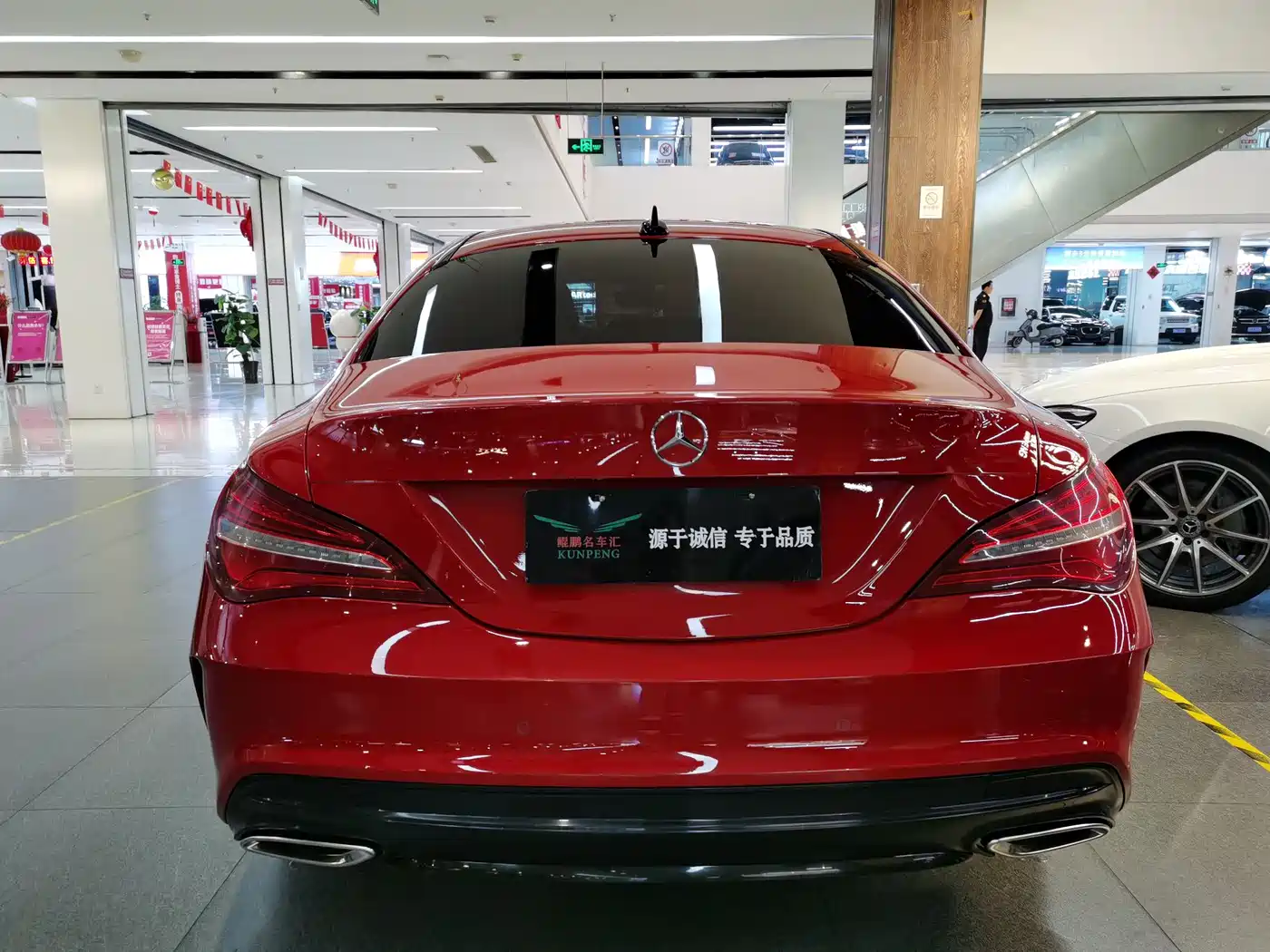 Mercedes-Benz CLA (Import) 2017 CLA 220 4MATIC фото 4