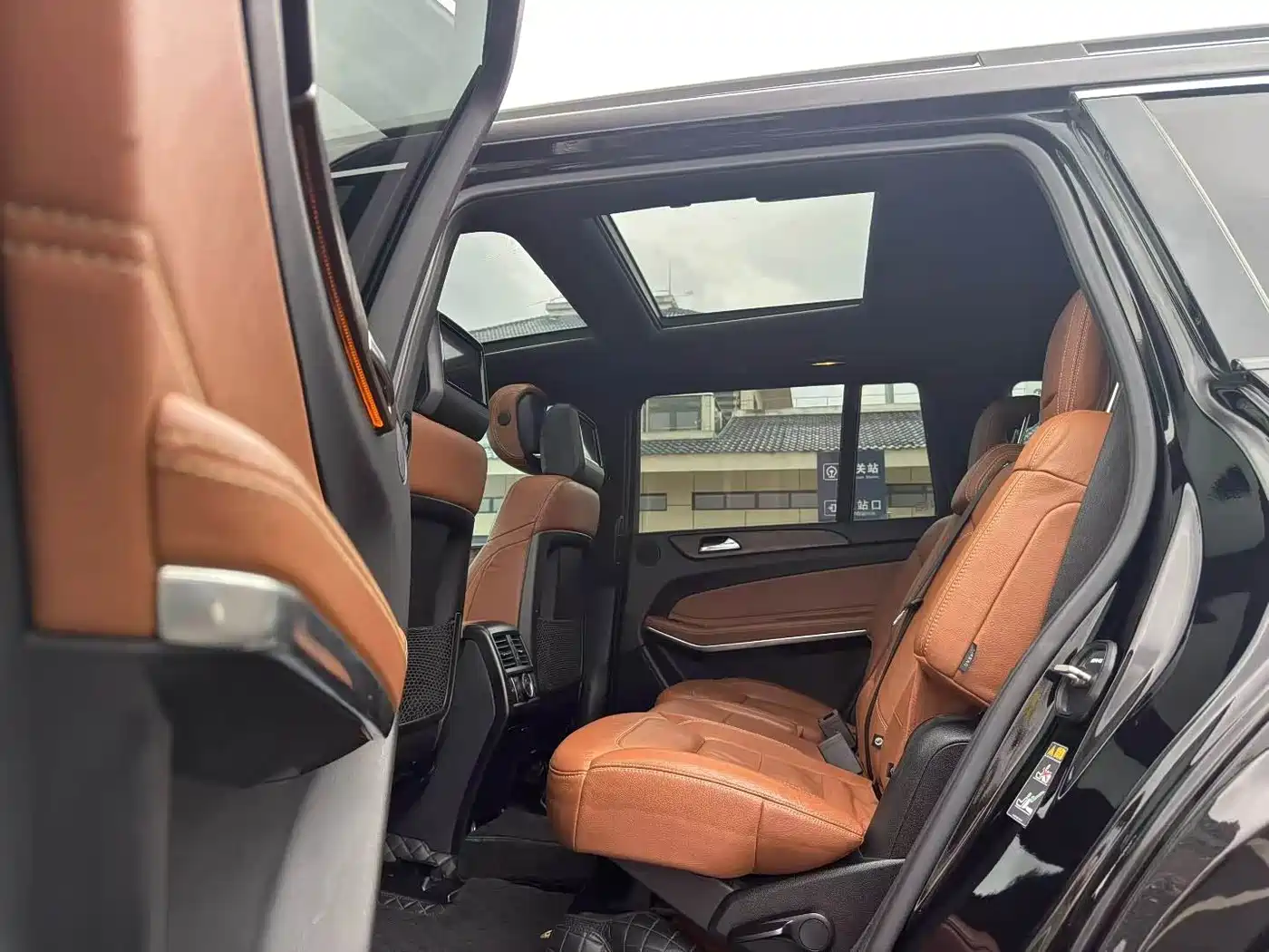 Mercedes-Benz GLS 2017 GLS 500 4MATIC фото 6