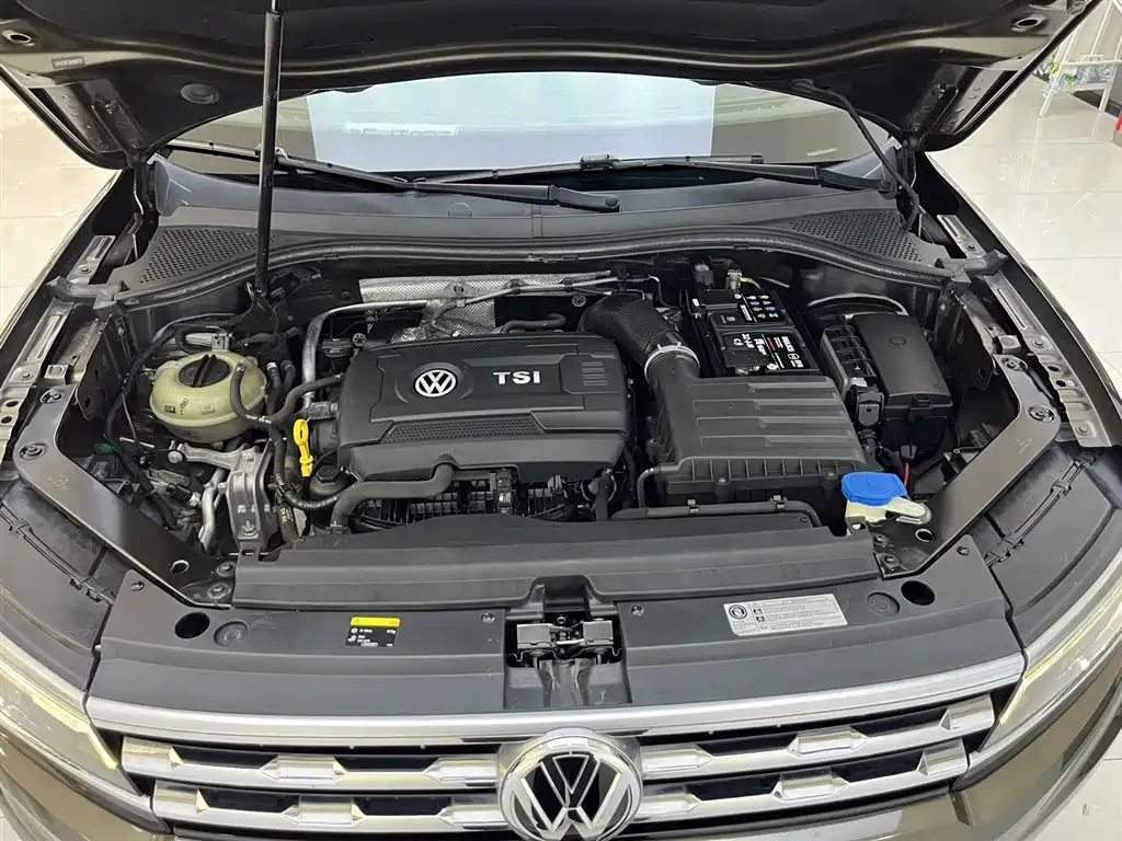 Volkswagen Tiguan L 2017 330TSI Automatic 2WD Flagship Edition фото 9