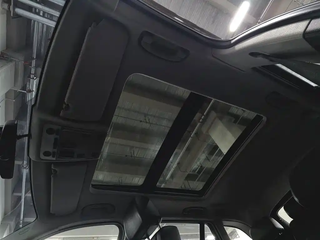 BMW X1 2014 xDrive20i X Design Package фото 14