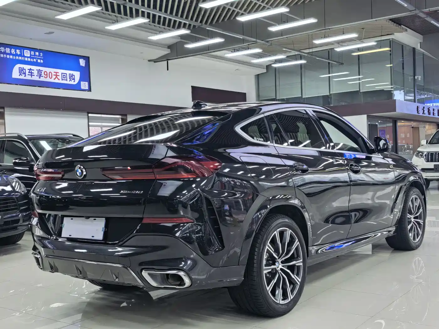 BMW X6 2020 xDrive30i M Sport Package фото 13