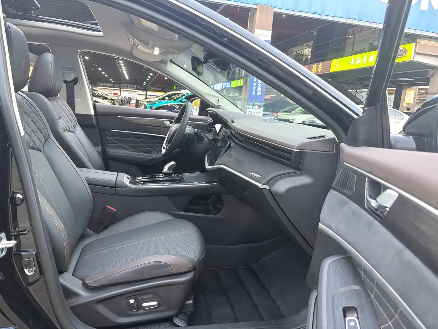 Dongfeng Aeolus Yixuan MAX 2021 2021 1.5T Super Cool Dad Edition