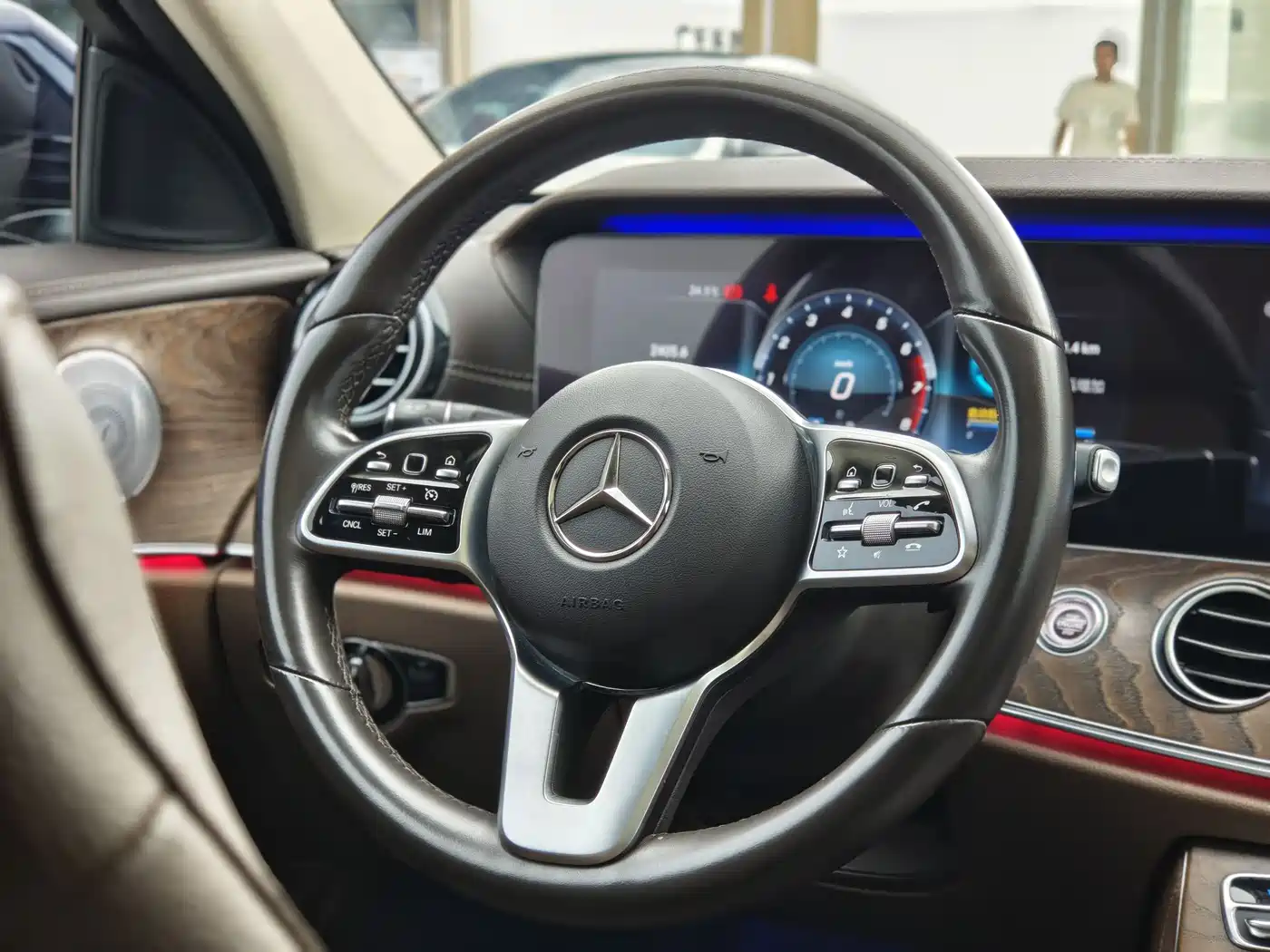 Mercedes-Benz E-Class 2020 Facelift E 300 L Exclusive фото 13