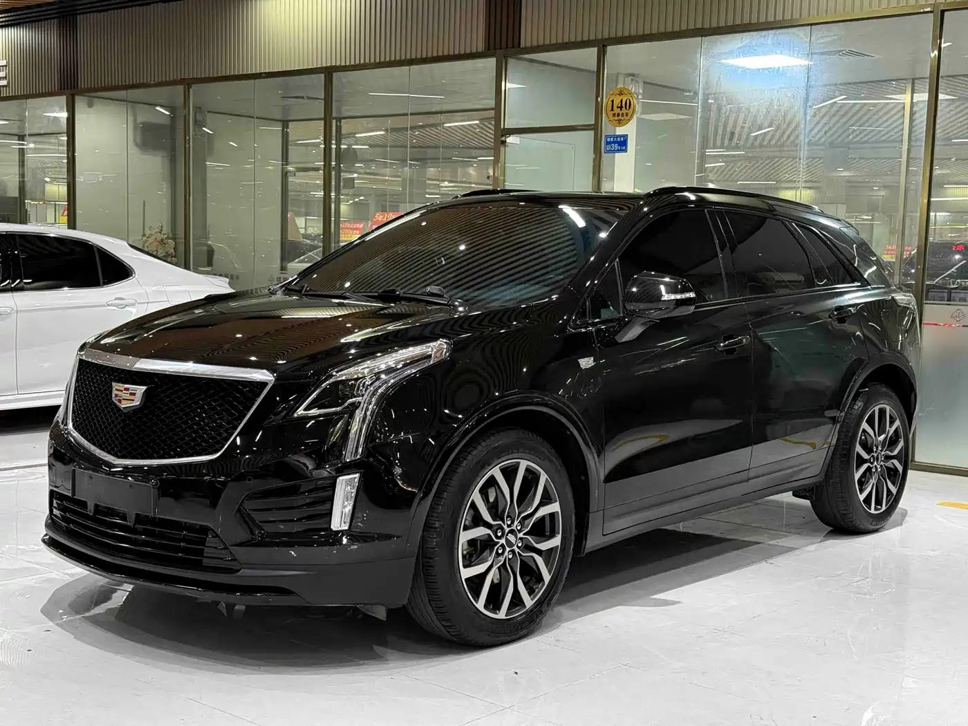Cadillac XT5 2022 2.0T 4WD Premium