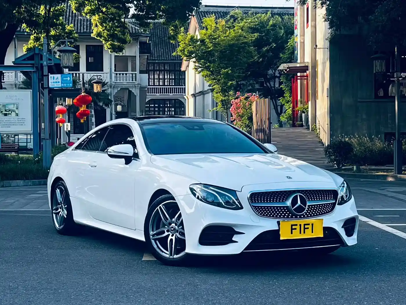 Mercedes-Benz E-Class (Import) 2017 E 200 Coupe фото 3