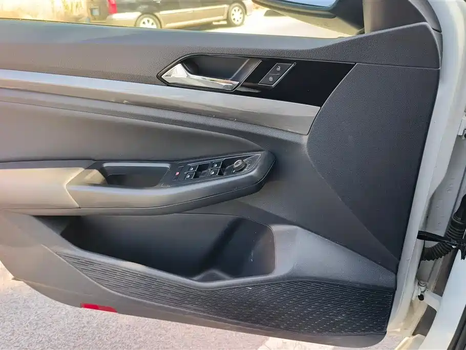 Volkswagen Bora 2021 1.5L Automatic Comfort Smart Edition фото 7