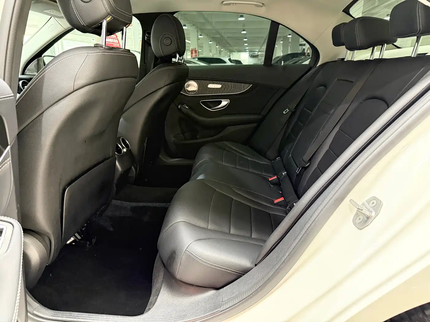 Mercedes-Benz C-Class 2016 C 180 L Sport фото 10