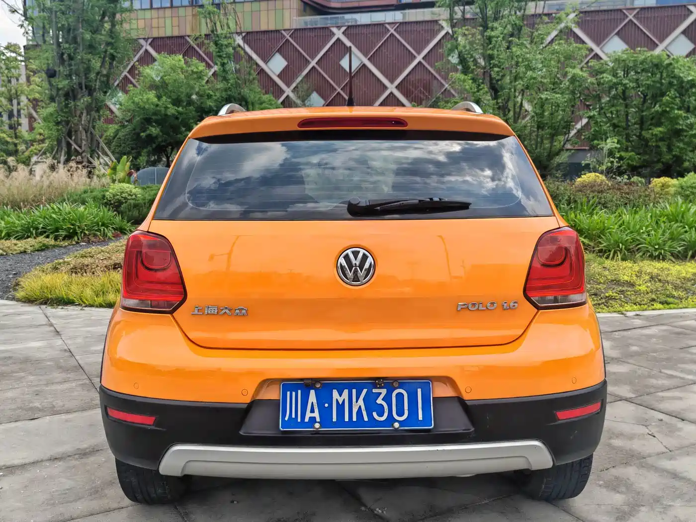 Volkswagen Polo 2012 1.6L Cross Polo AT фото 5
