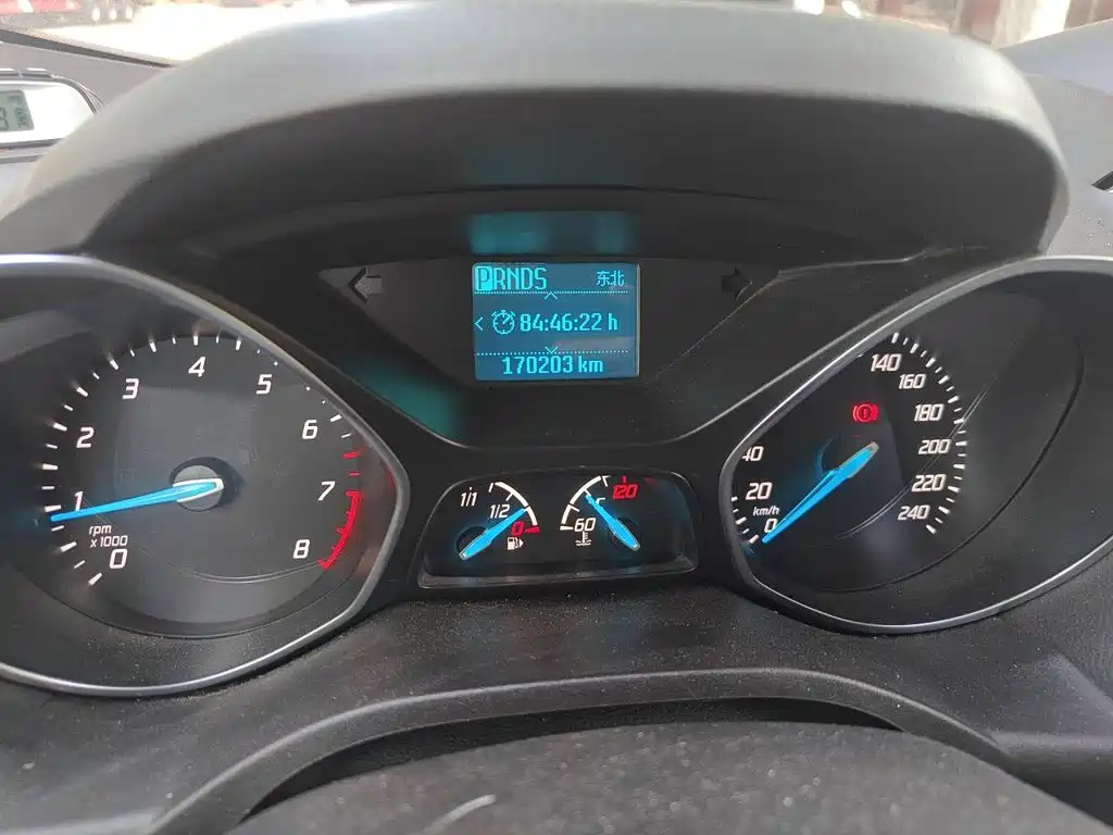 Фото 8 - Ford Kuga