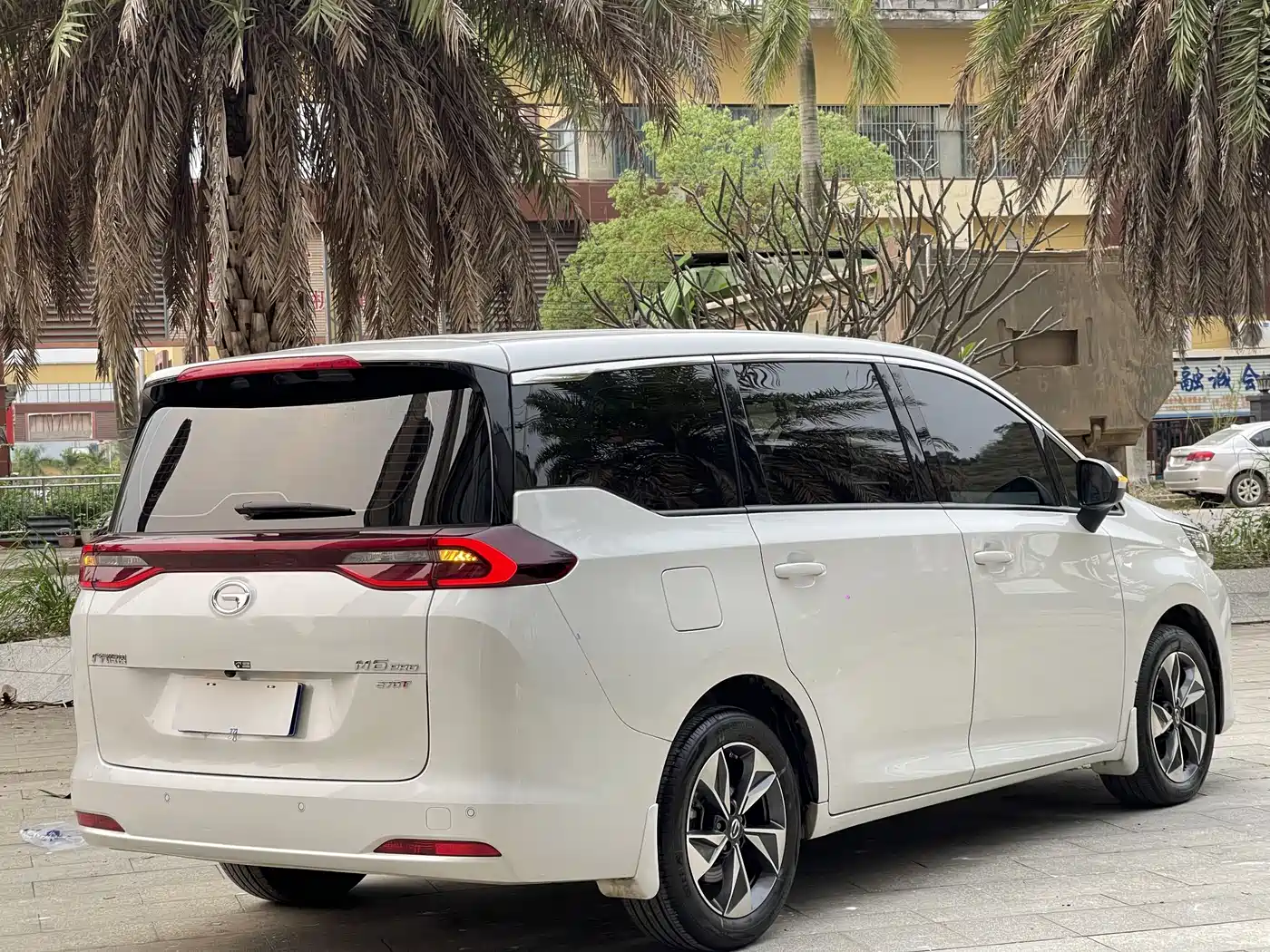 GAC Trumpchi Trumpchi M6 2023 PRO 270T DCT Luxury Edition фото 4
