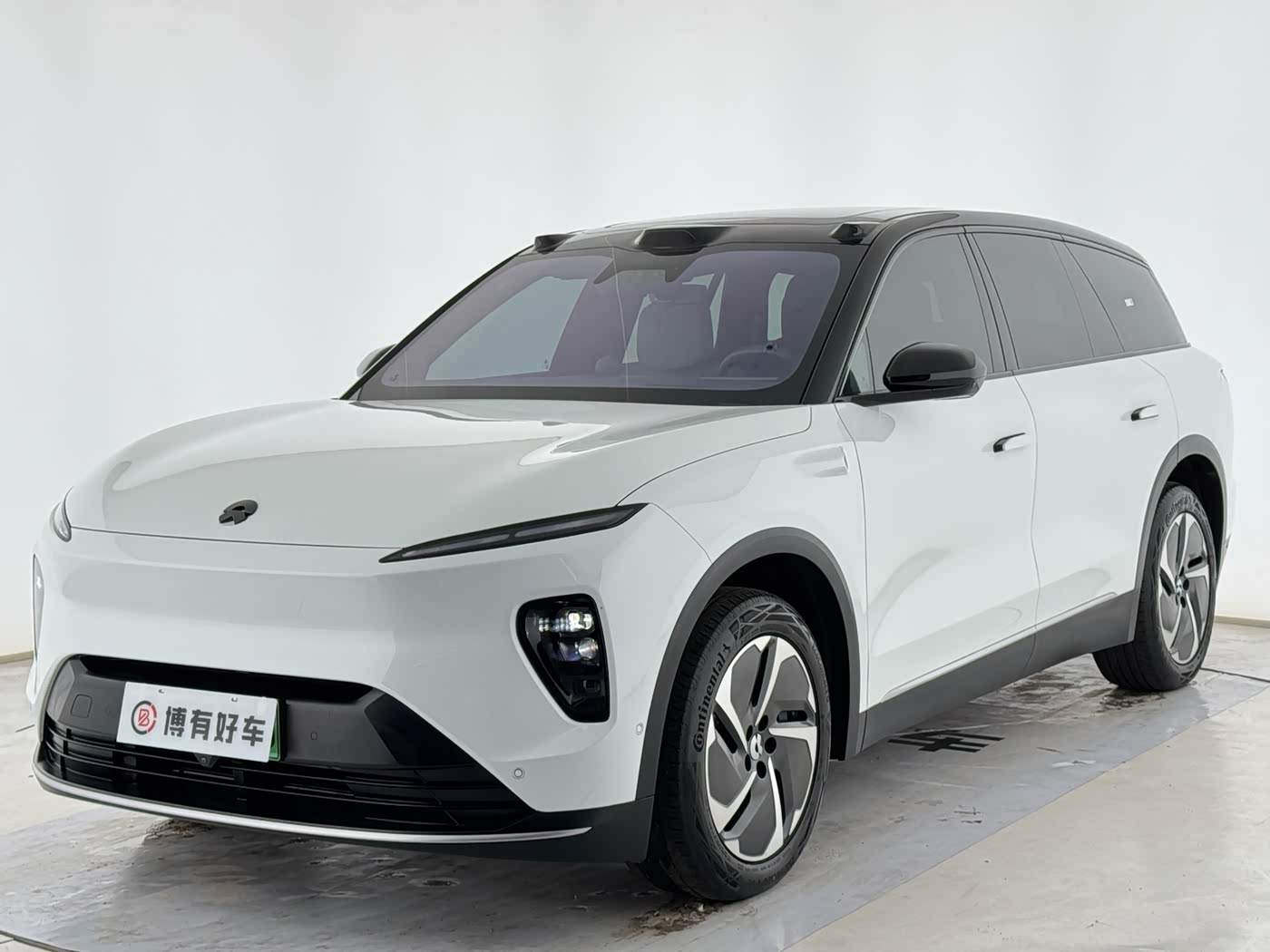 NIO ES8