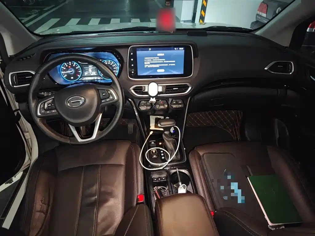 GAC Trumpchi Trumpchi GS4 2018 235T Automatic 2WD Luxury Smart Connect Million Commemorative Edition фото 13