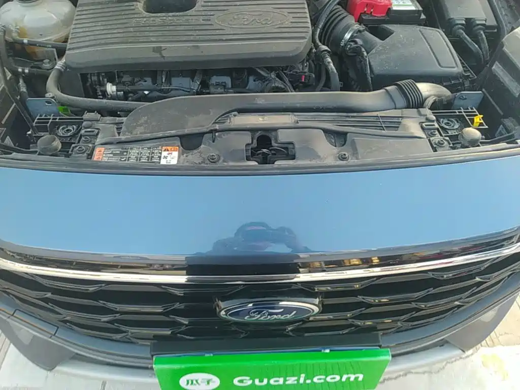 Ford Escape 2025 2024 Model EcoBoost 245 2WD Premium Edition