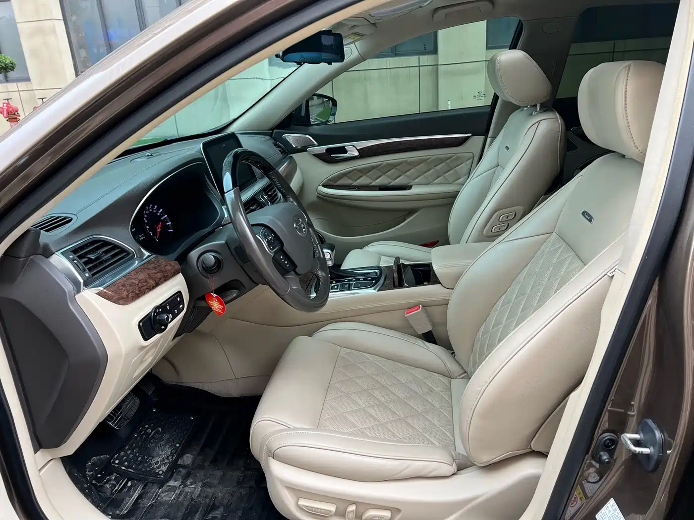 GAC Trumpchi Trumpchi GA8 2016 2016 320T Luxury Edition