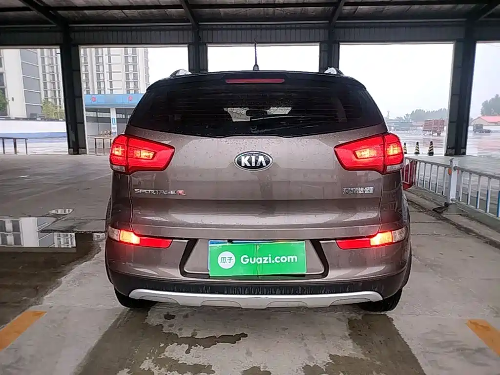 Kia Sportage 2016 2.0L Manual 2WD GL фото 6