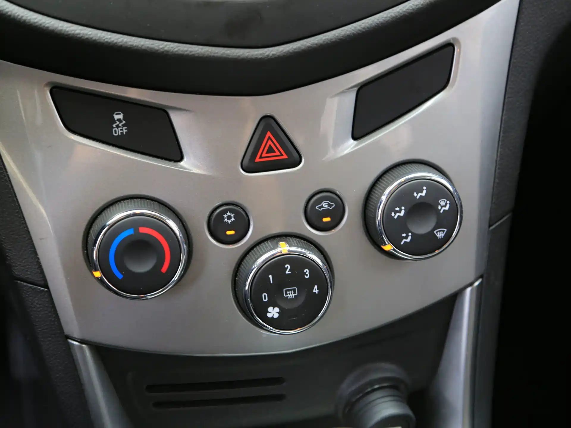 Фото 12 - Chevrolet Trax