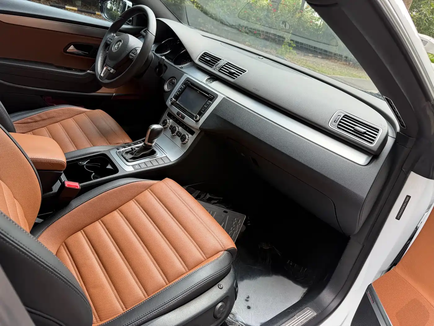 Volkswagen FAW-Volkswagen CC 2013 2.0TSI Ultimate фото 6