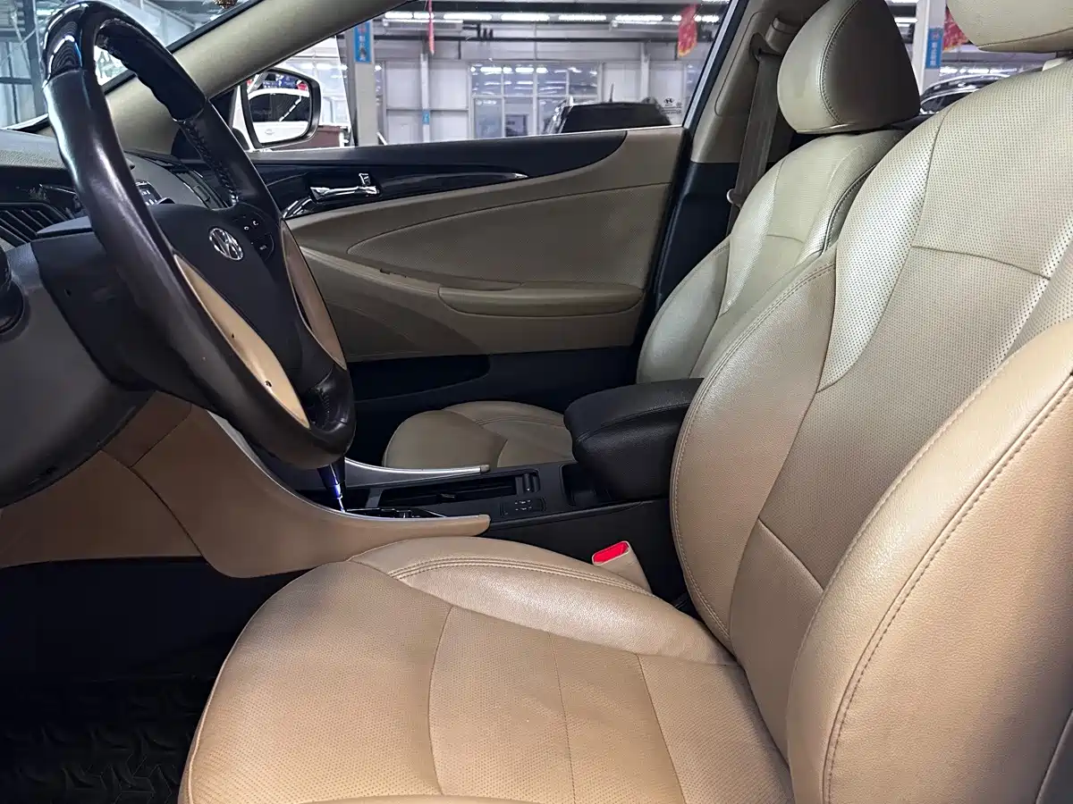 Hyundai Sonata 2017 2015 Classic 2.4L Automatic Leading Edition China V