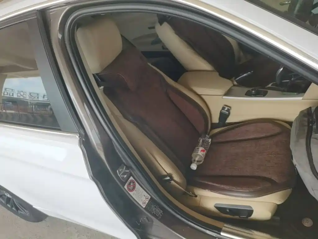 Фото 25 - BMW 3 Series
