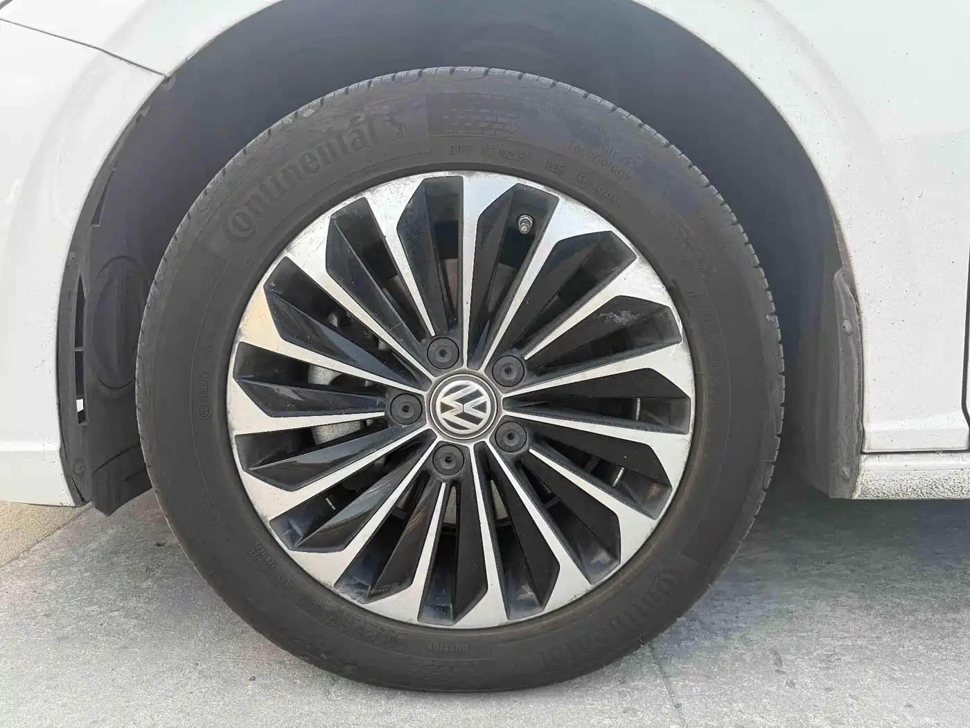 Volkswagen VW Lavida EV 2020 2019 Premium Edition