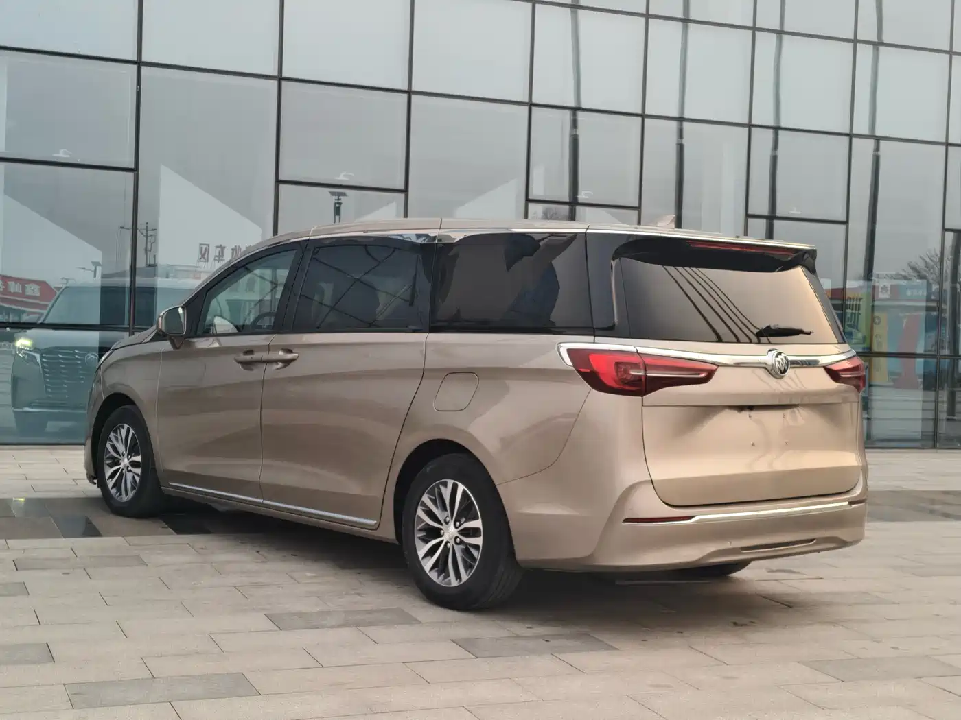 Buick GL8 2023 ES Landmaster Comfort фото 4