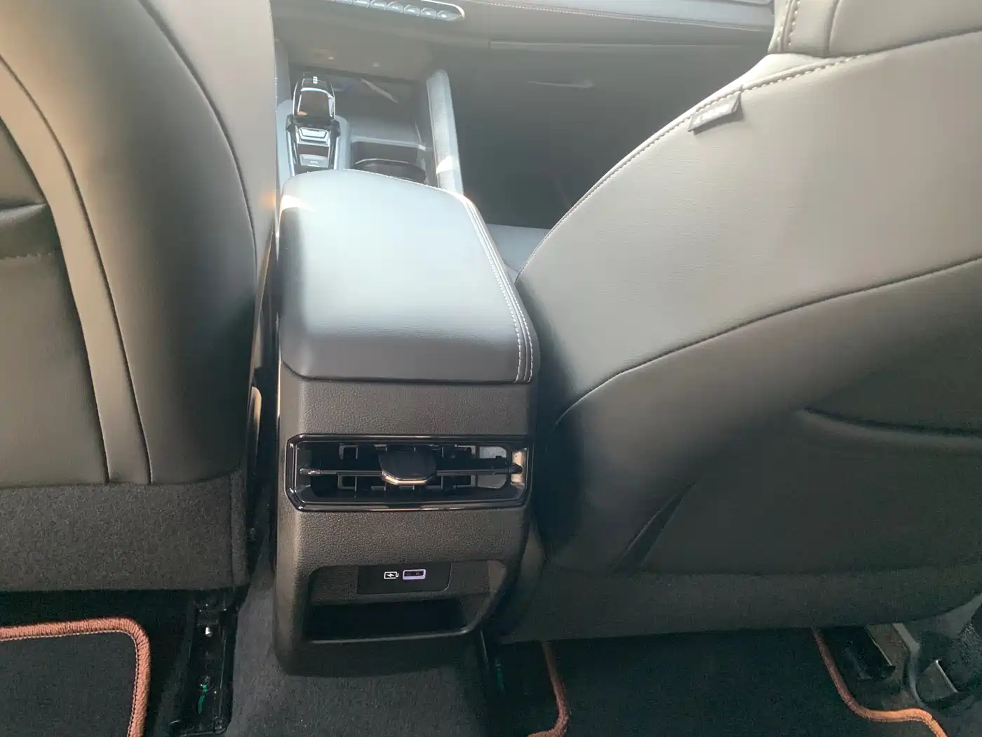 GEELY AUTOMOBILE BINRUI