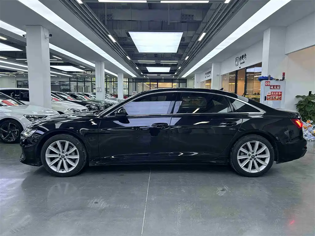 Audi A6L 2022 45 TFSI Premium Dynamic фото 11