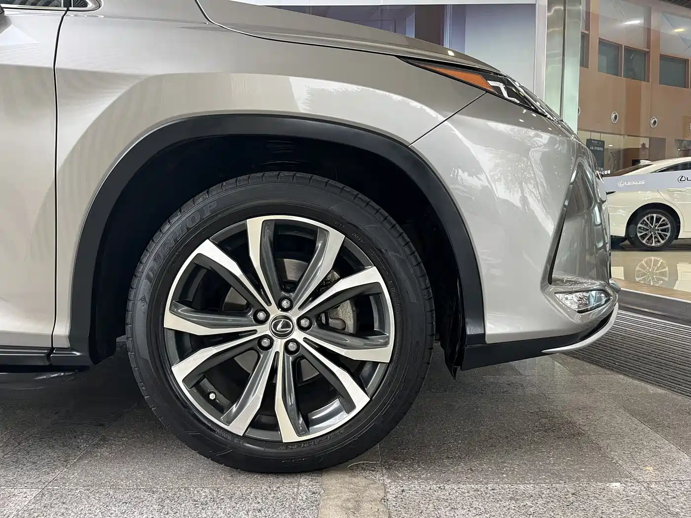 Lexus RX 2020 Facelift 300 AWD Elegance Edition фото 7