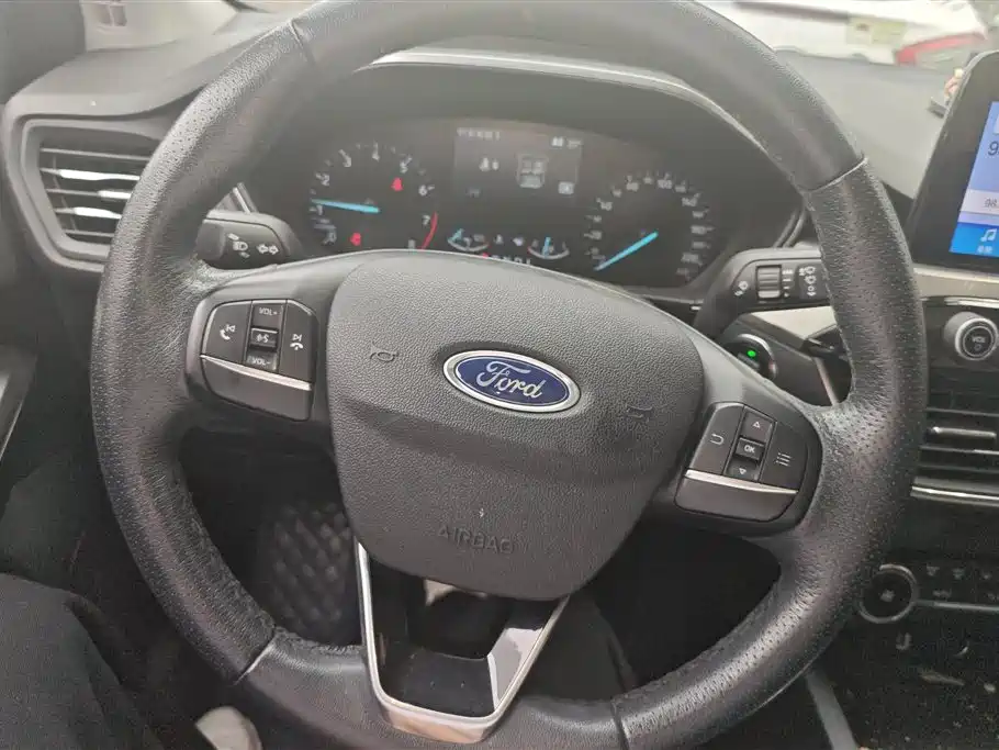 FORD FOX