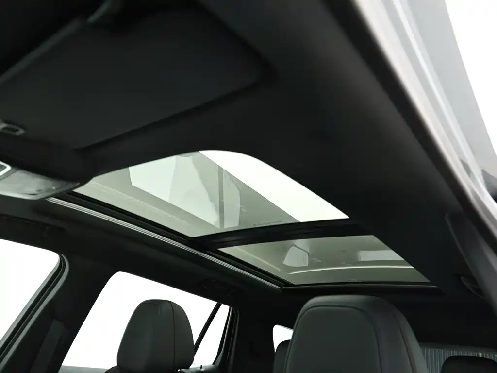 Chevrolet Equinox Plus 2026 2024 102km RS Flagship Edition