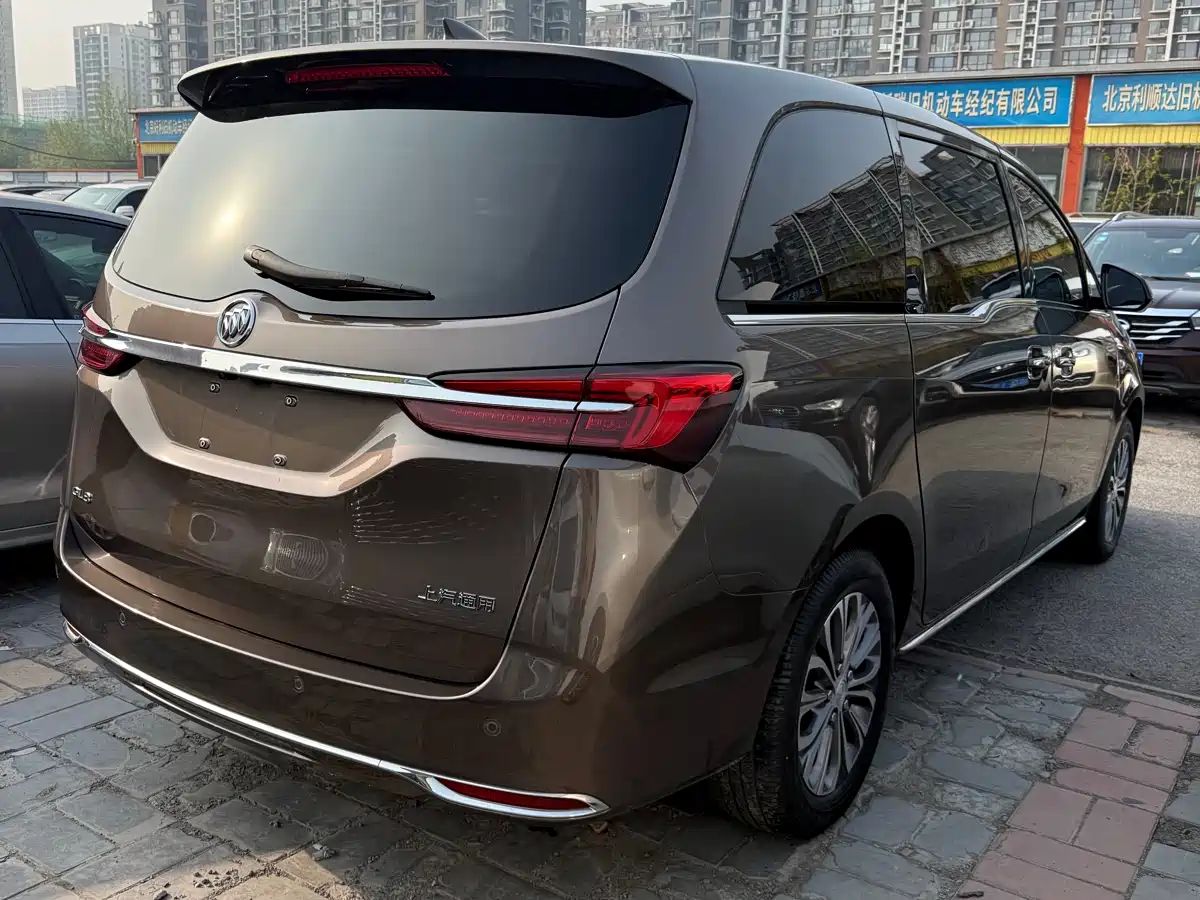 BUICK GL8