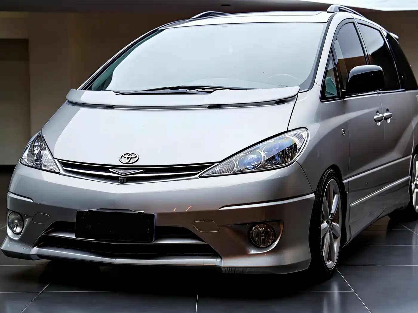 Toyota Previa фото 4