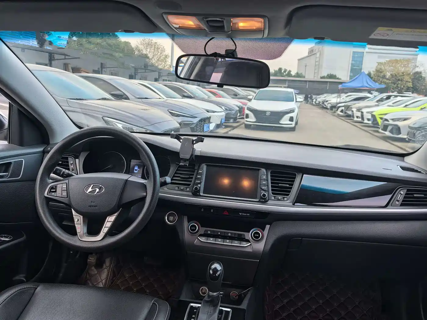 HYUNDAI NAME PICTURE