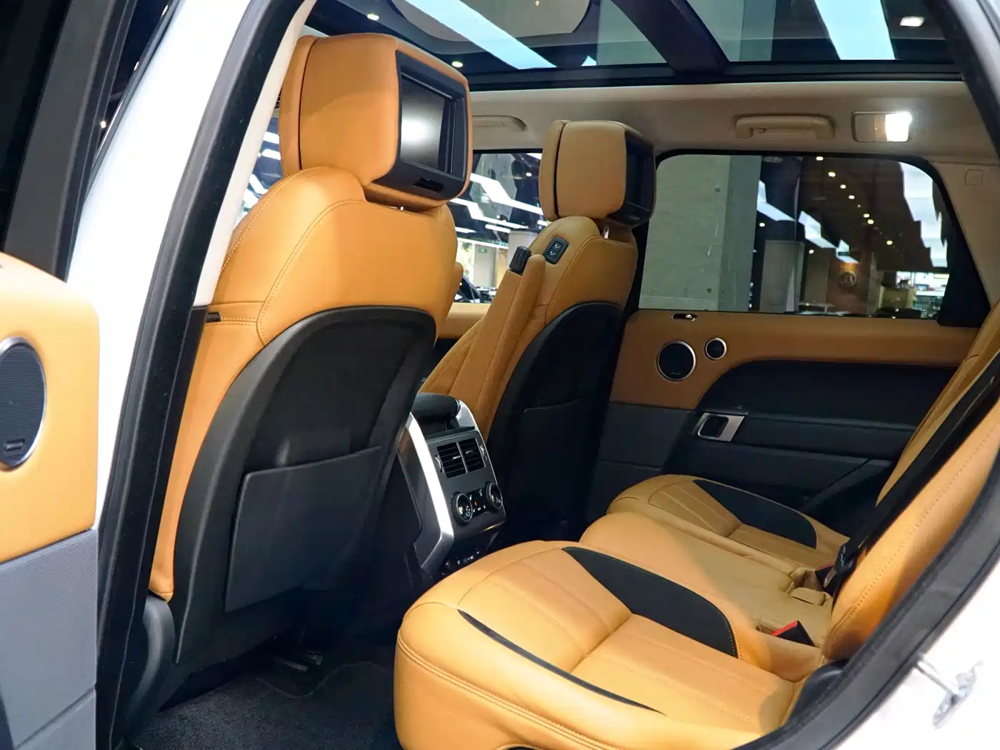 Land Rover Range Rover Sport 2020 3.0 L6 HSE DYNAMIC фото 5