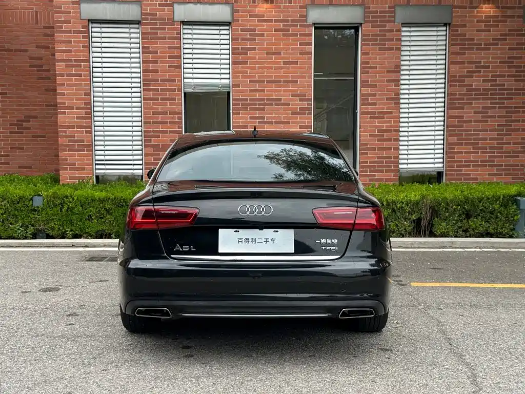 Фото 13 - Audi A6L