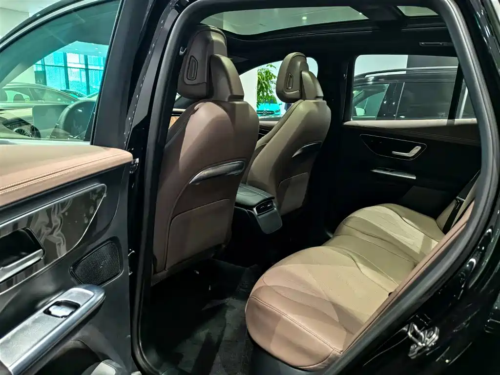 Mercedes-Benz EQE SUV 2025 2024 500 4MATIC Luxury Edition