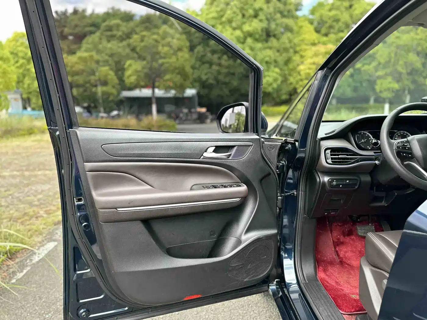 GAC Trumpchi Trumpchi M6 2019 270T DCT Luxury Edition (7-seater) (China VI) фото 21
