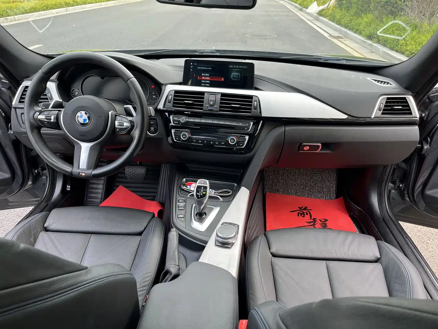 BMW 3 Series GT 2019 320i M Sport Black Night Edition фото 7