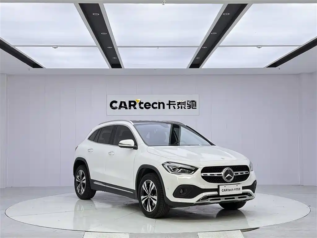 Mercedes-Benz GLA 2020 GLA 200 фото 13