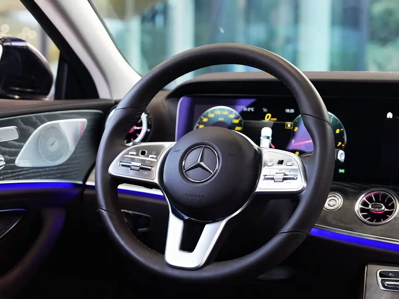 Mercedes-Benz CLS 2021 Facelift CLS 300 Luxury фото 8