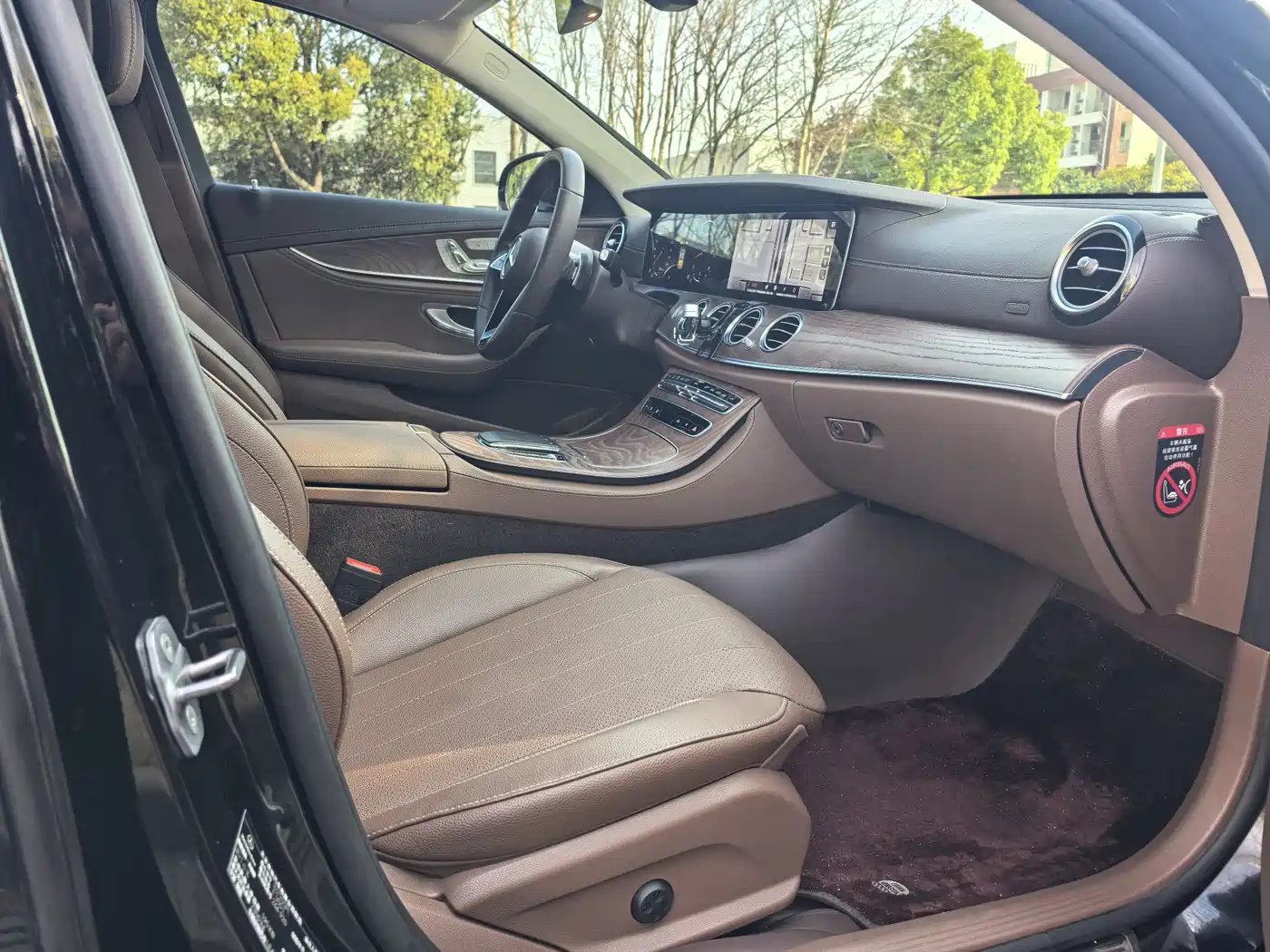 Mercedes-Benz E-Class 2023 E 300 L Fashion фото 15