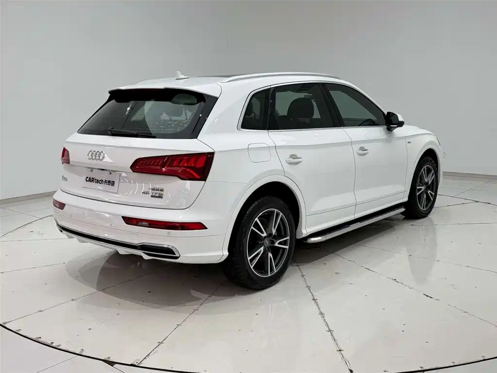 Audi Q5L 2018 45 TFSI Exclusive Fashion (China V) фото 8