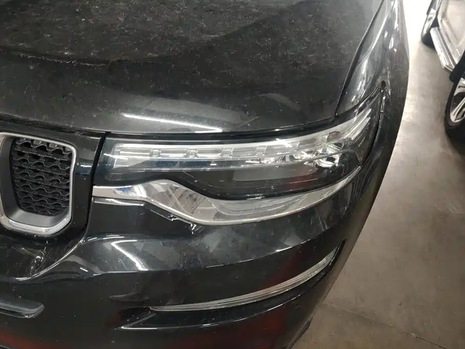 Jeep Grand Commander 2019 2018 2.0T AWD Premium Navigation Edition (China V)