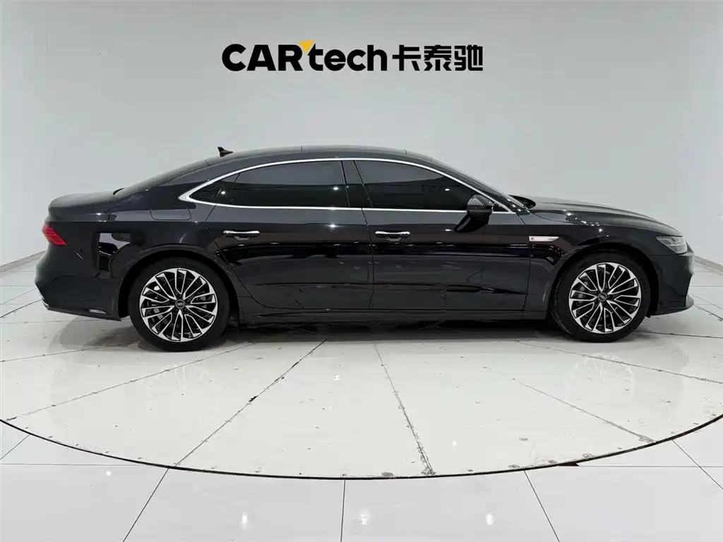 Audi A7L 2024 45 TFSI Luxury фото 12